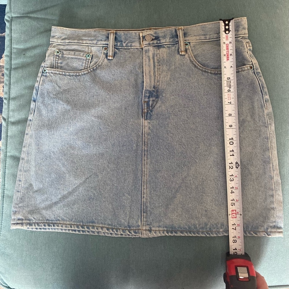 Levi denim skirt